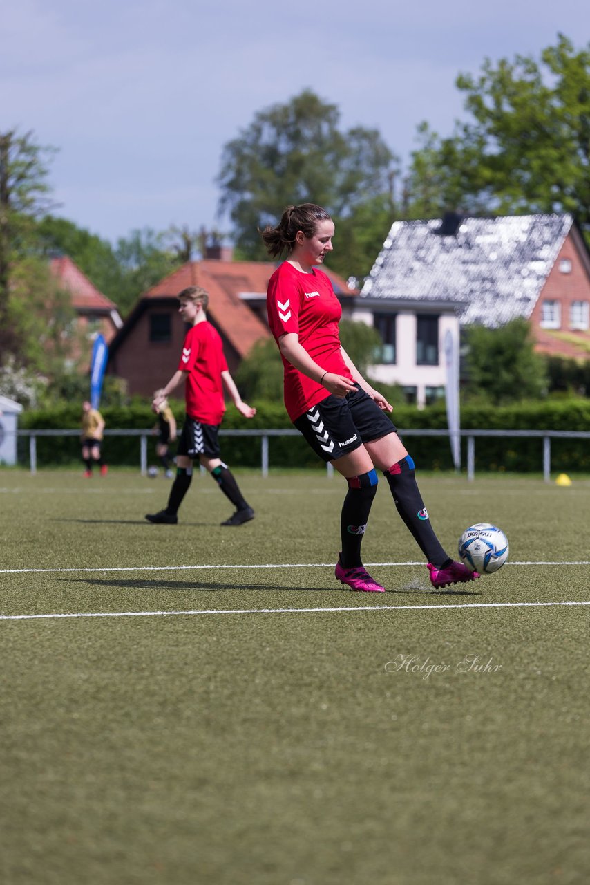 Bild 90 - B-Juniorinnen Pokalfinale SV Henstedt Ulzburg - SG Holstein Sued : 2:0